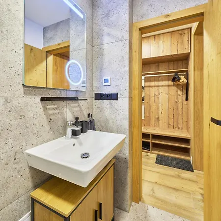 Daire Resident C By Interhome Harrachov